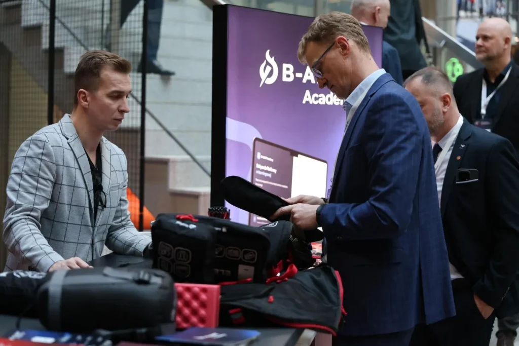 B-ALERT prezentacja plecaka awaryjnego na targach